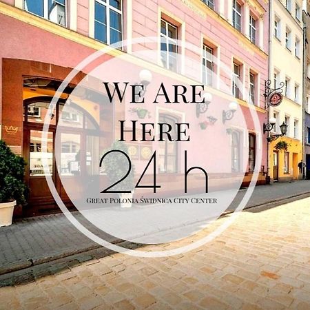 Great Polonia Swidnica City Center Aparthotel Exterior foto